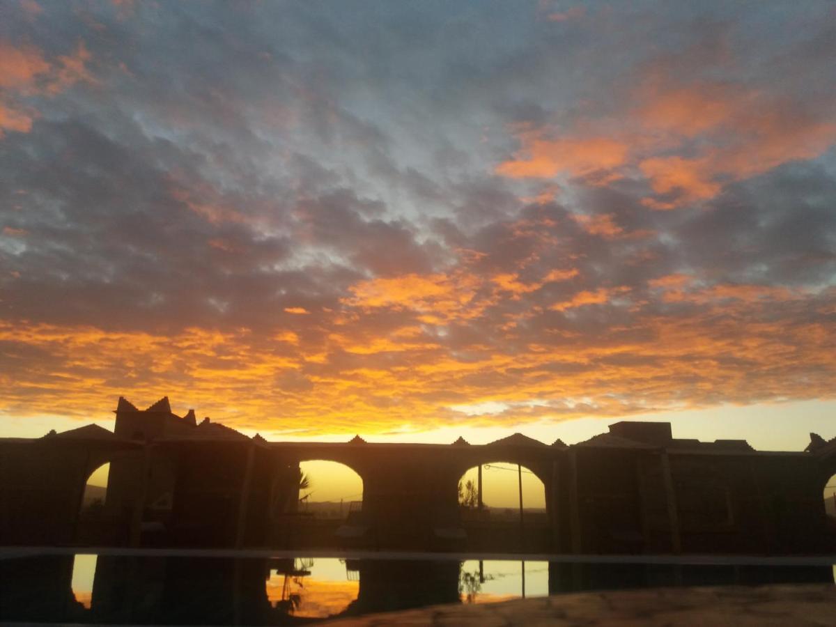 Hotel Dar Tafouyte Merzouga Exterior foto